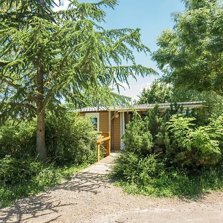 Domaine De Combelles * Le Monastere