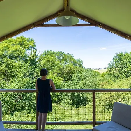 Domaine De Combelles *