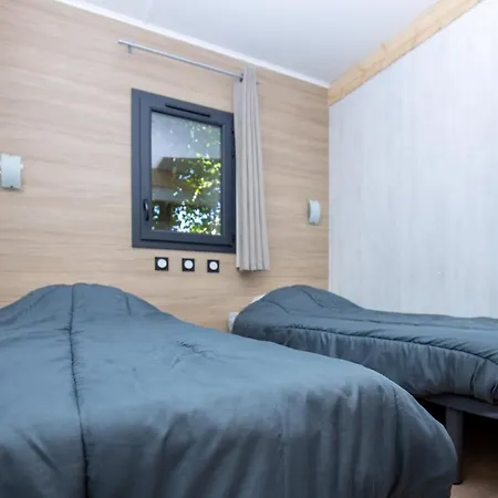 Шале Domaine De Combelles