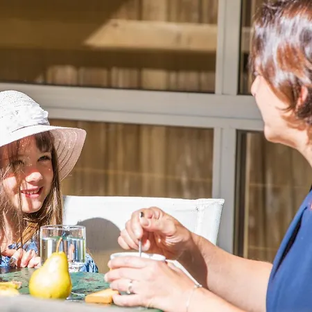 Domaine De Combelles Le Monastere