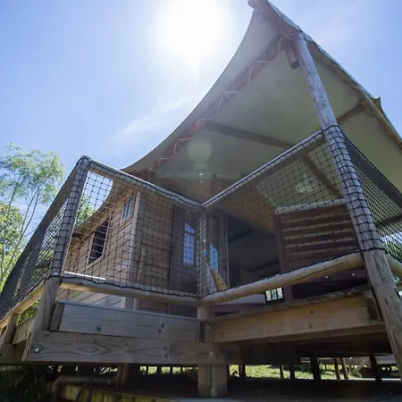 Domaine De Combelles *