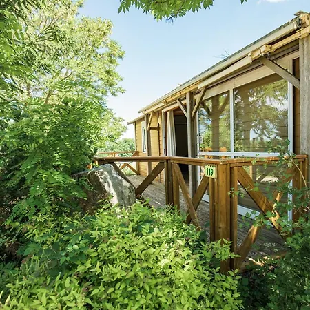 Шале Domaine De Combelles Le Monastere