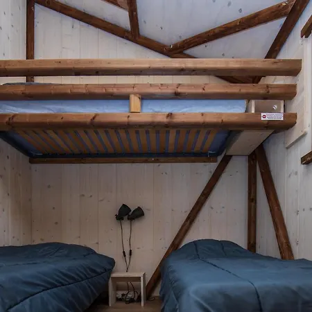 Domaine De Combelles * Le Monastere