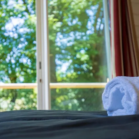 Шале Domaine De Combelles