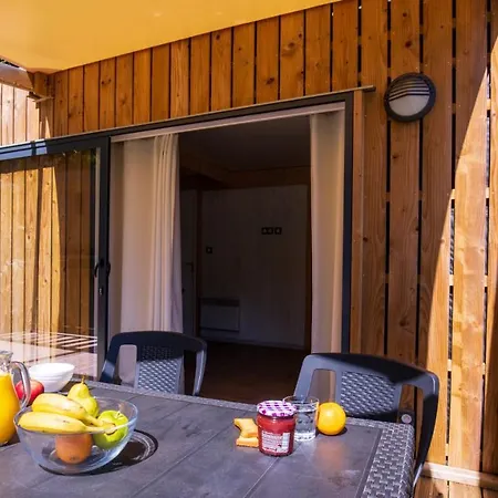 Domaine De Combelles Chalet