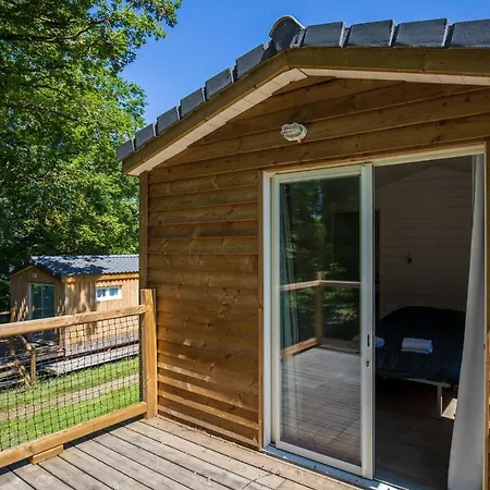 Шале Domaine De Combelles