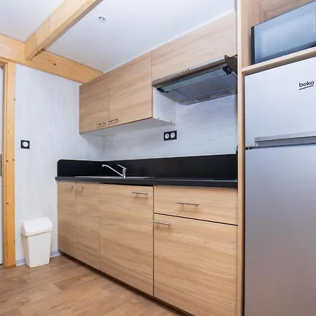 Domaine De Combelles Le Monastere