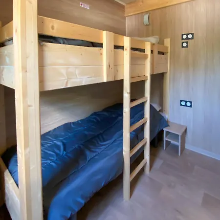 Шале Domaine De Combelles